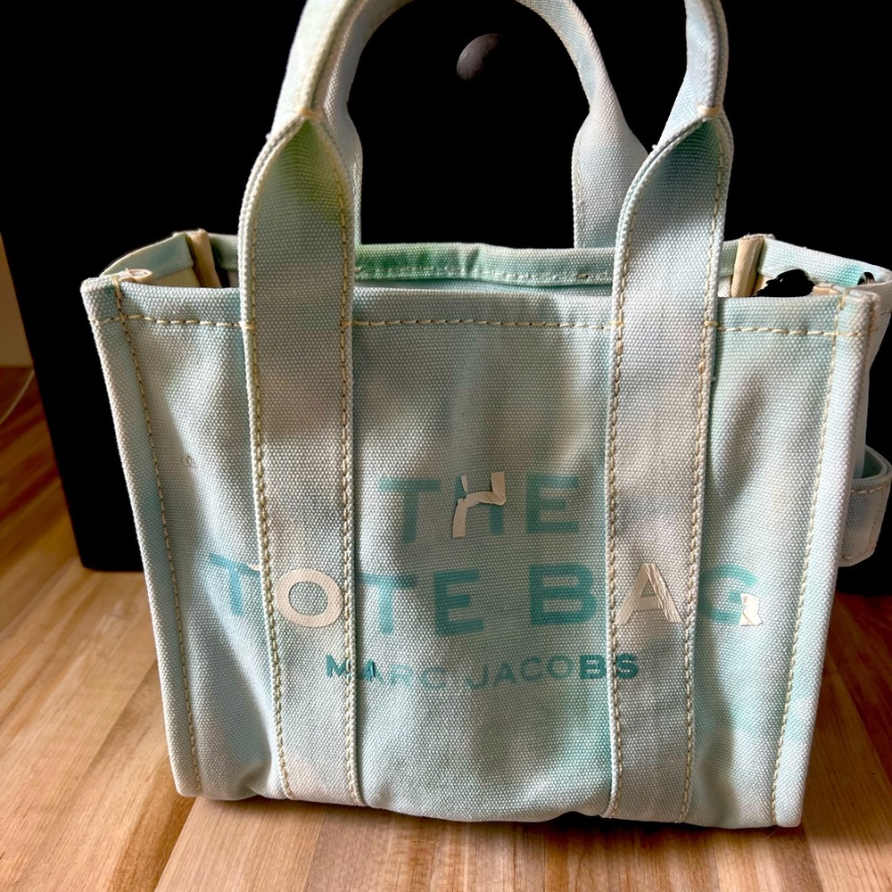 Marc Jacobs the tote bag